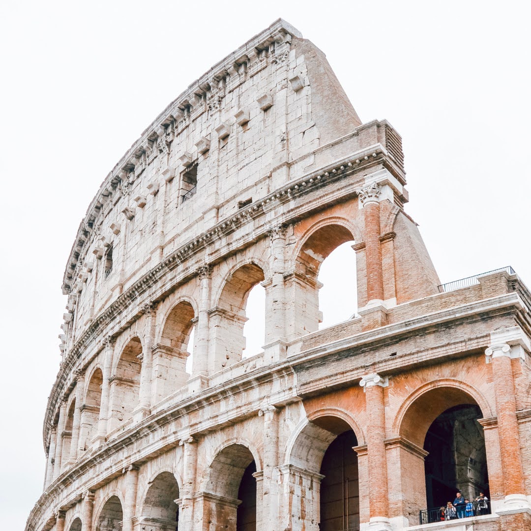 Luxury venue guide for a wedding in rome